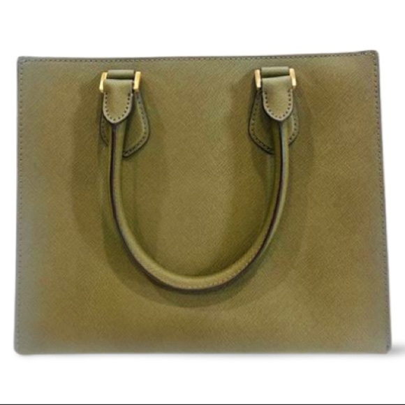 Michael Kors Bridgette Medium Olive Green Leather Tote and Wallet - Picture 3 of 10